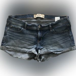 Hollister women’s jean shorts